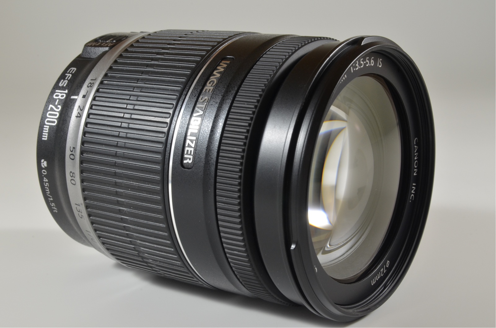 canon zoom lens ef-s 18-200 mm f/3.5-5.6 is lens