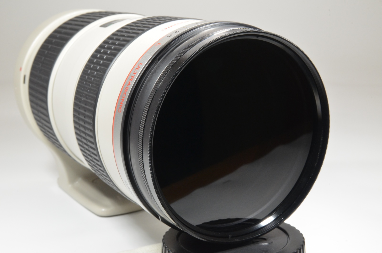 canon ef 70-200mm f/2.8 l usm ultrasonic lens with pl-filter