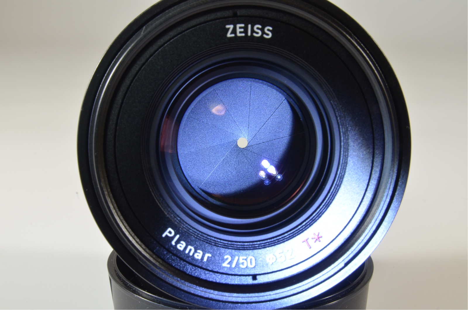 carl zeiss loxia 50mm f/2 planar t* lens sony e mount