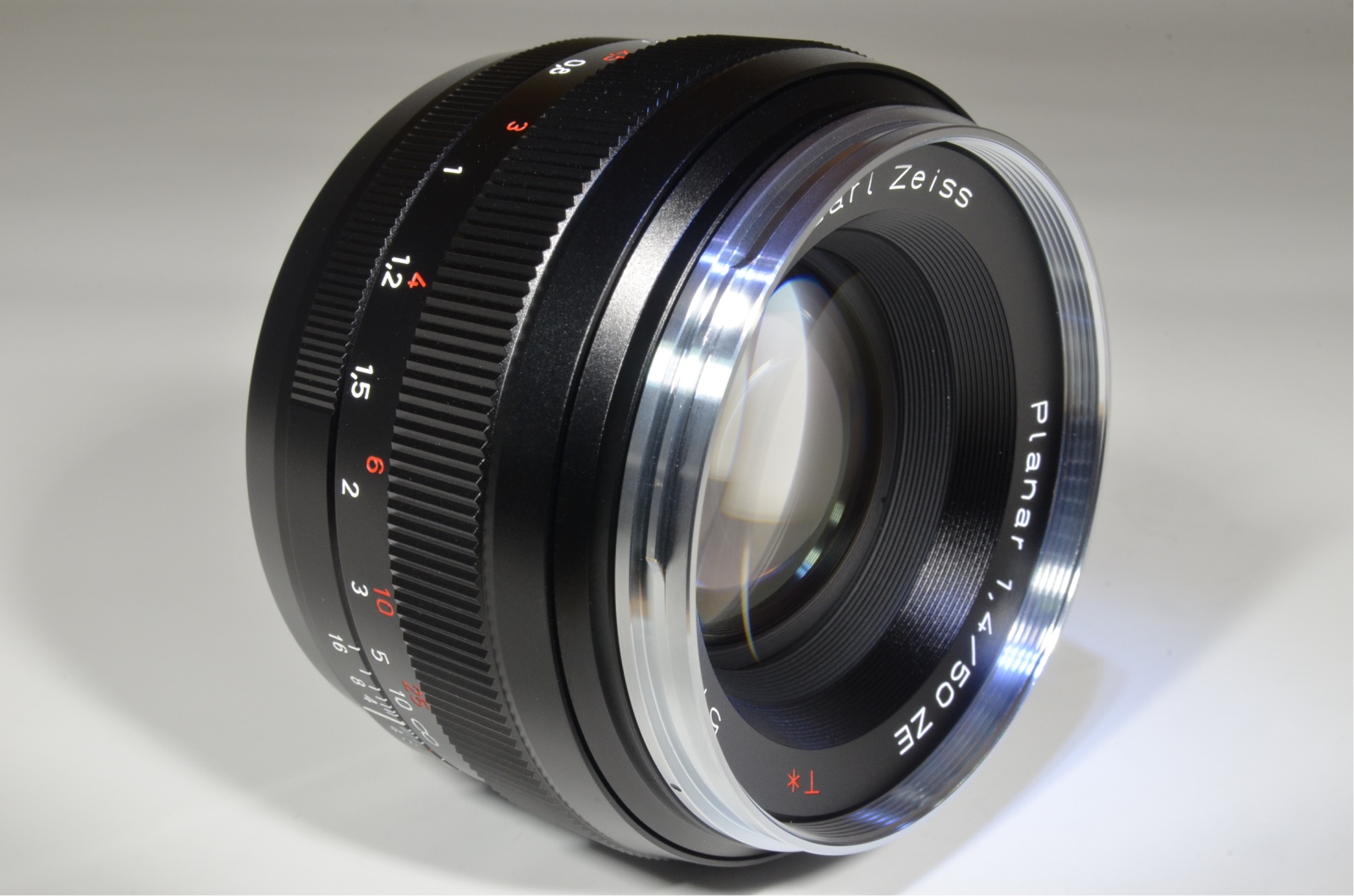 carl zeiss planar t* 50mm f/1.4 ze for canon