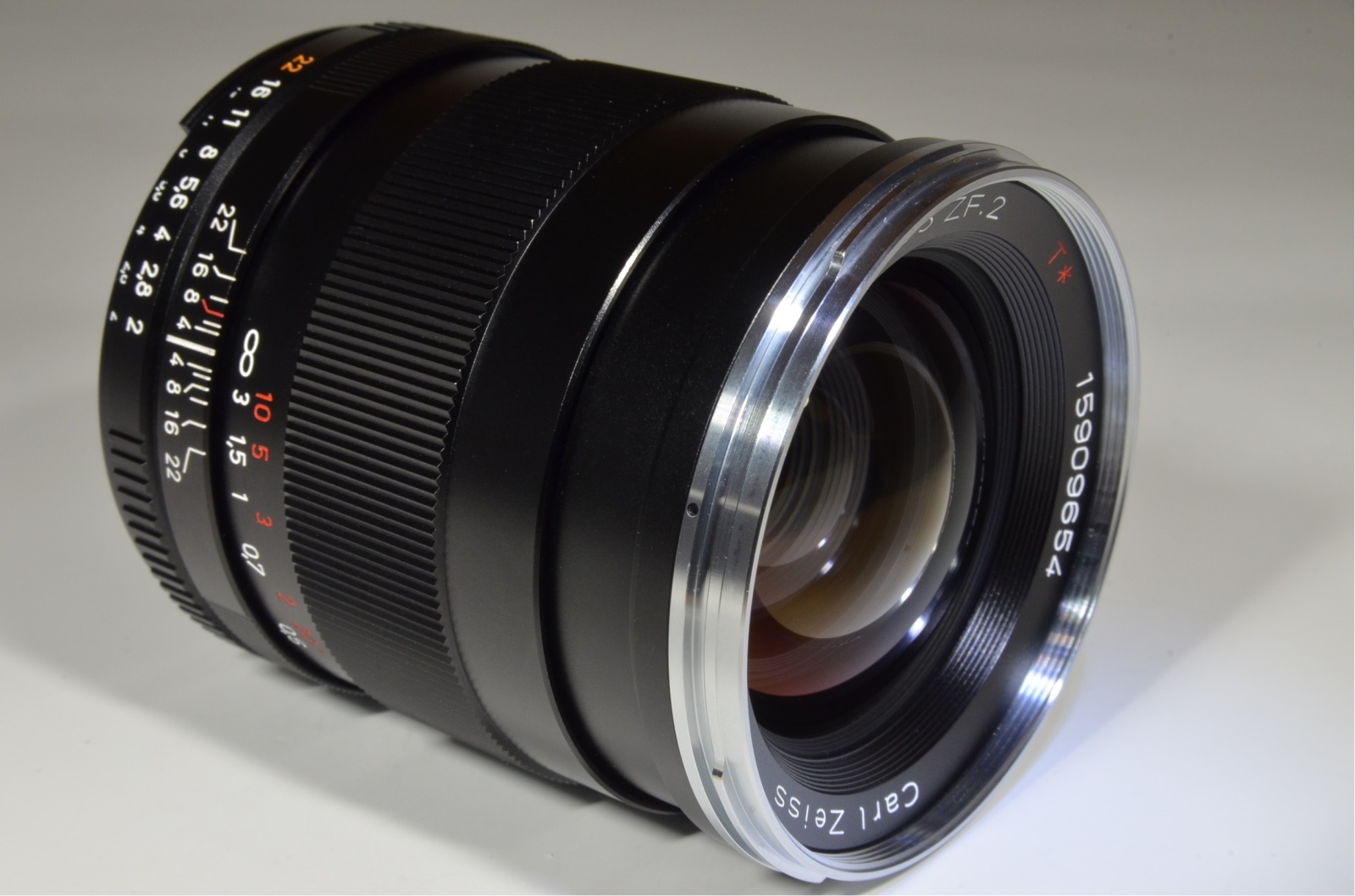 carl zeiss distagon t* 35mm f2 zf.2 for nikon