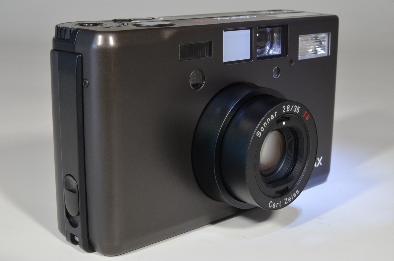contax t3 titanium black point & shoot 35mm film camera