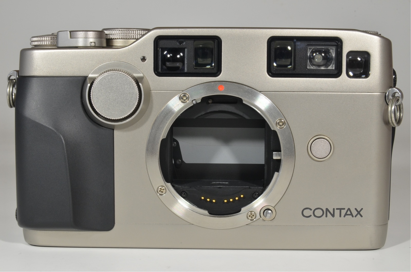 contax g2 35mm rangefinder film camera