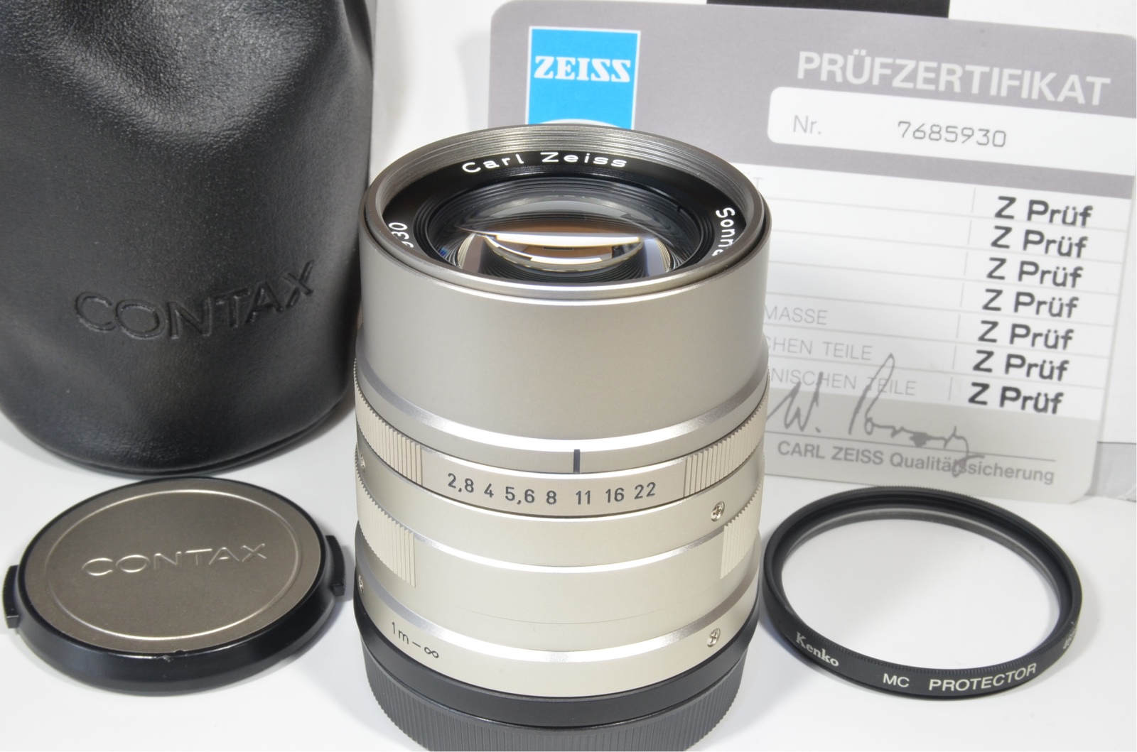 contax carl zeiss t* sonnar 90mm f2.8 g lens