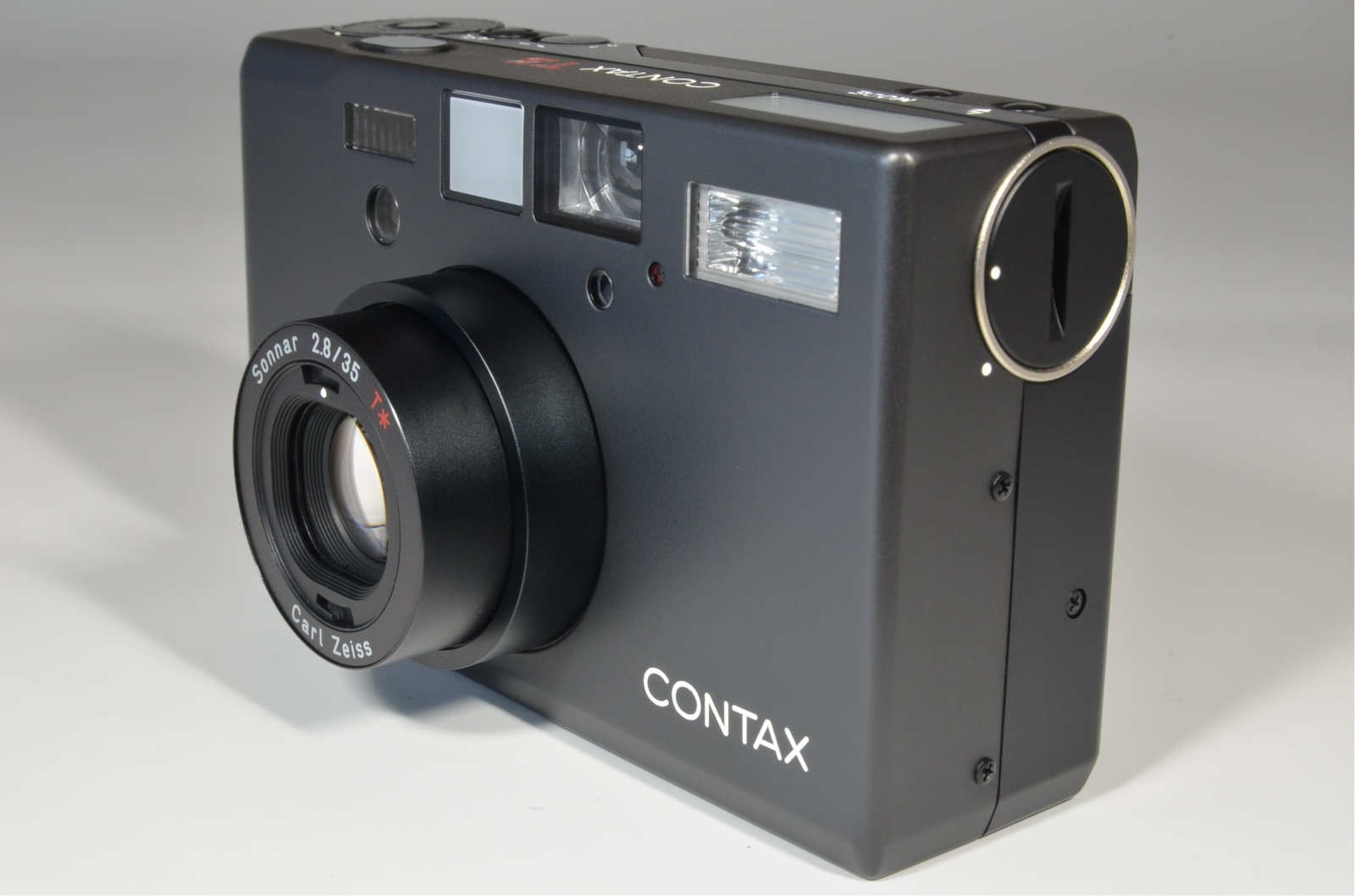 contax t3 black in boxed point & shoot 35mm film camera