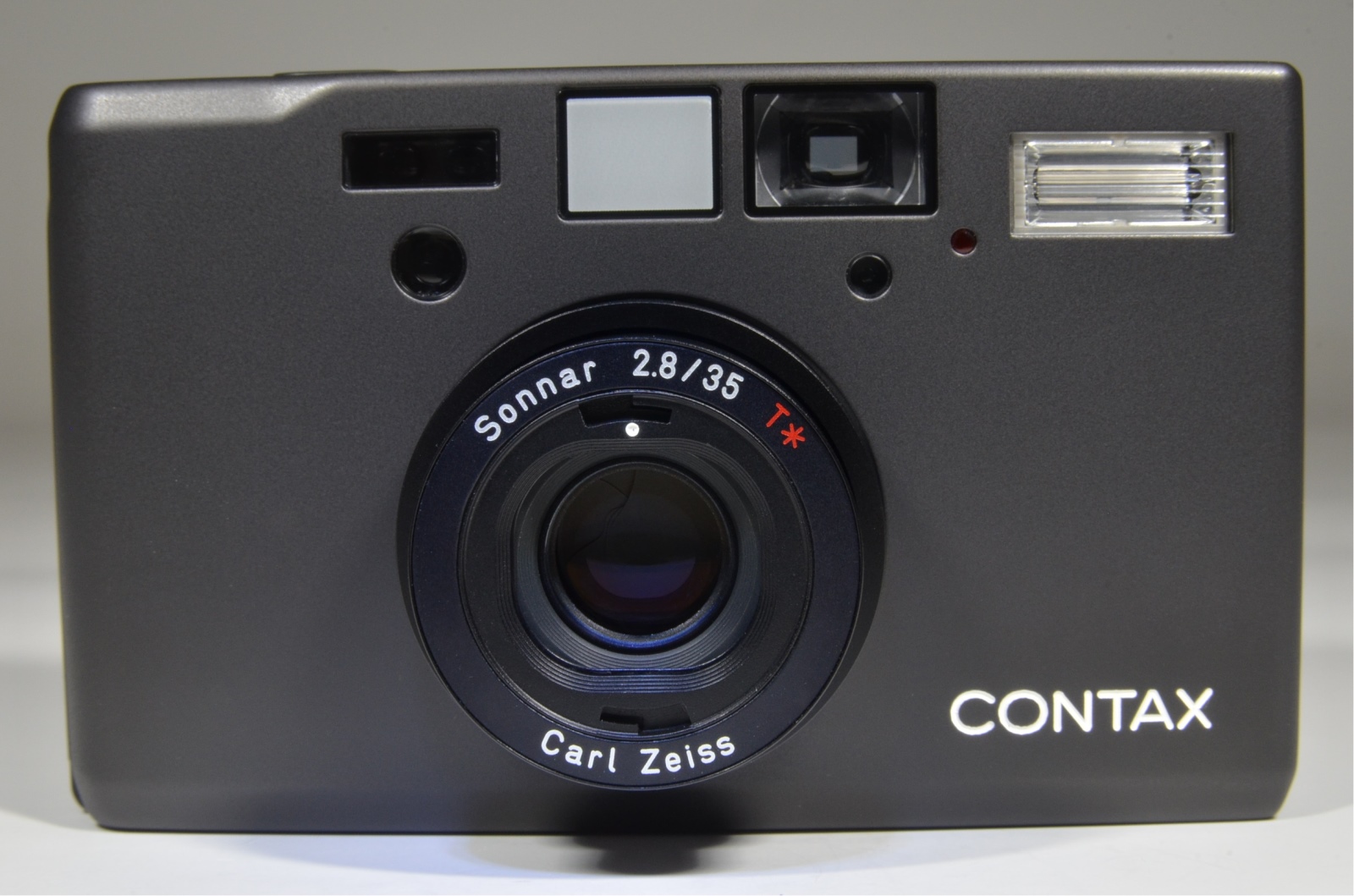contax t3 data back black in boxed point & shoot 35mm film camera