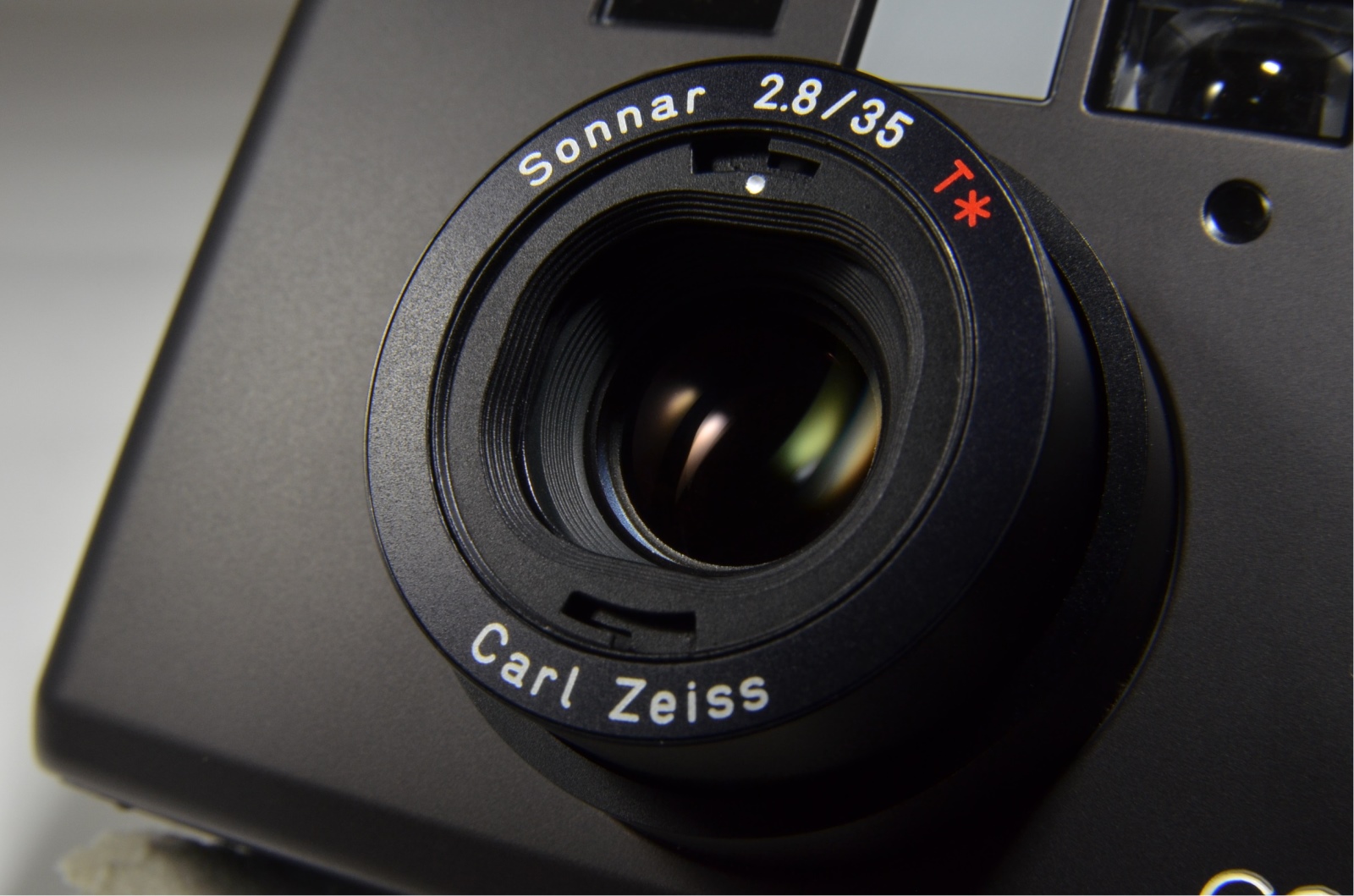 contax t3 black point & shoot 35mm film camera