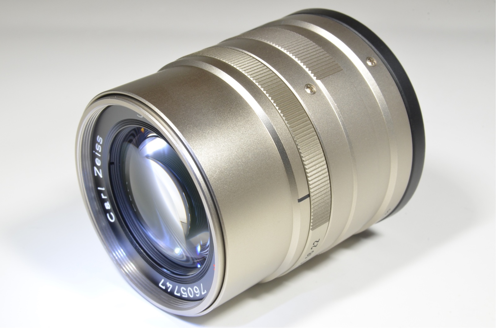 contax g2 camera / planar 45mm f2 / biogon 28 f2.8 / sonnar 90mm f2.8 / tla200