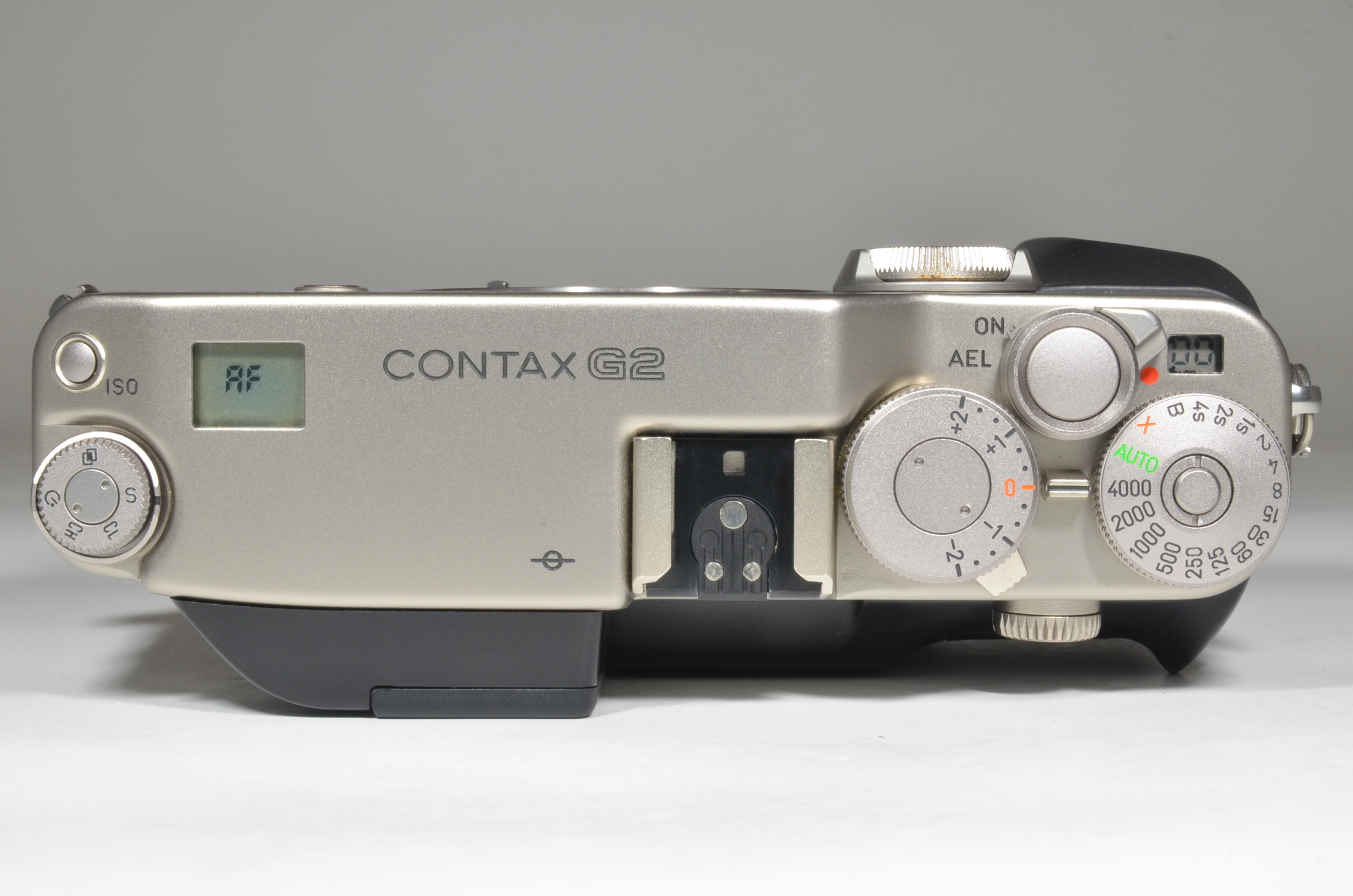 contax g2 databack camera / planar 45mm f2 / biogon 28mm f2.8 / sonnar 90mm f2.8 / tla200
