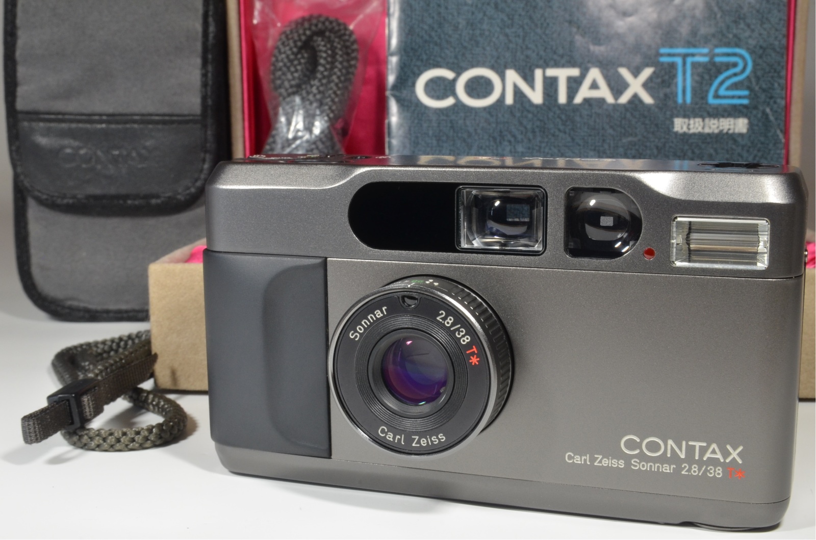 contax t2 data back titanium black point & shoot 35mm film camera