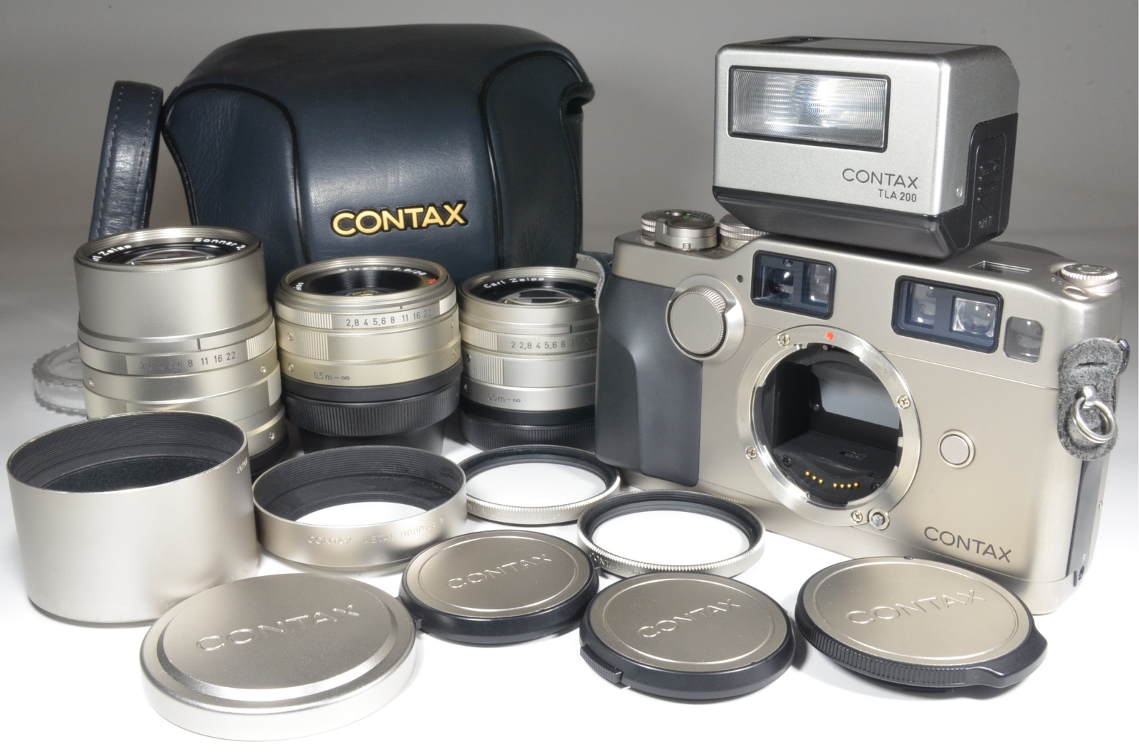 contax g2, full case, planar 45mm f2, biogon 28mm f2.8, sonnar 90mm f2.8, tla200