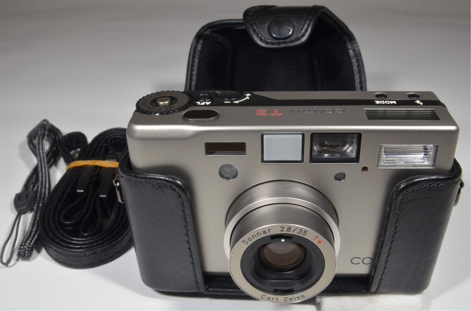 contax t3 data back p&s 35mm film camera with full leather case