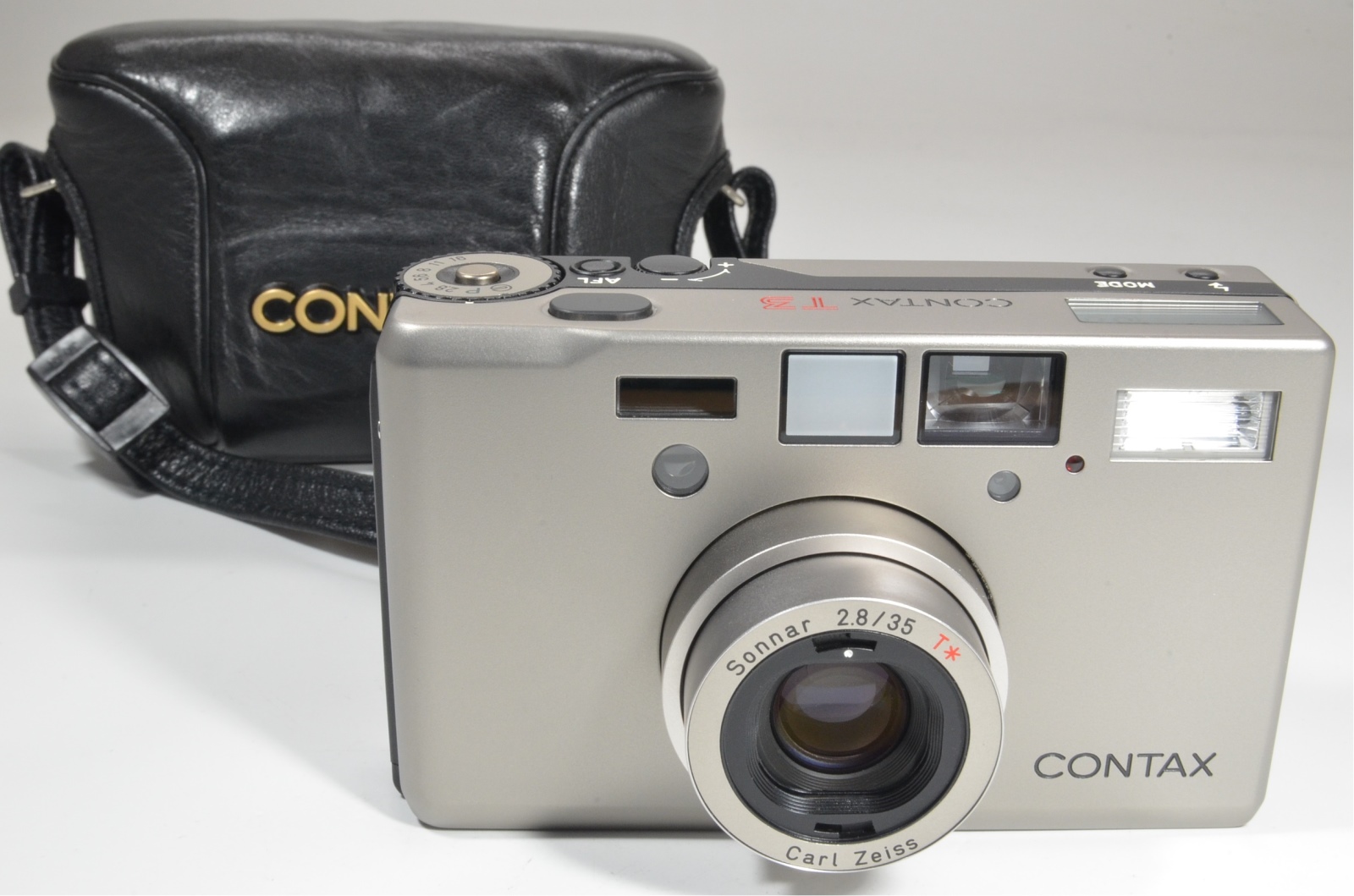contax t3 point & shoot 35mm film camera with full leather case