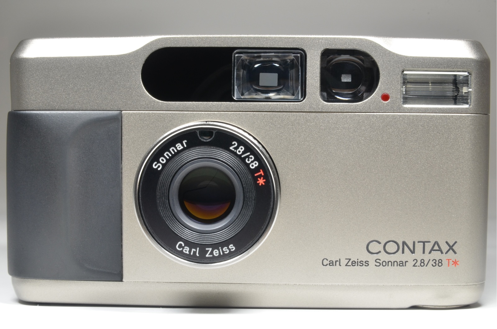 contax t2 point & shoot 35mm film camera from japan