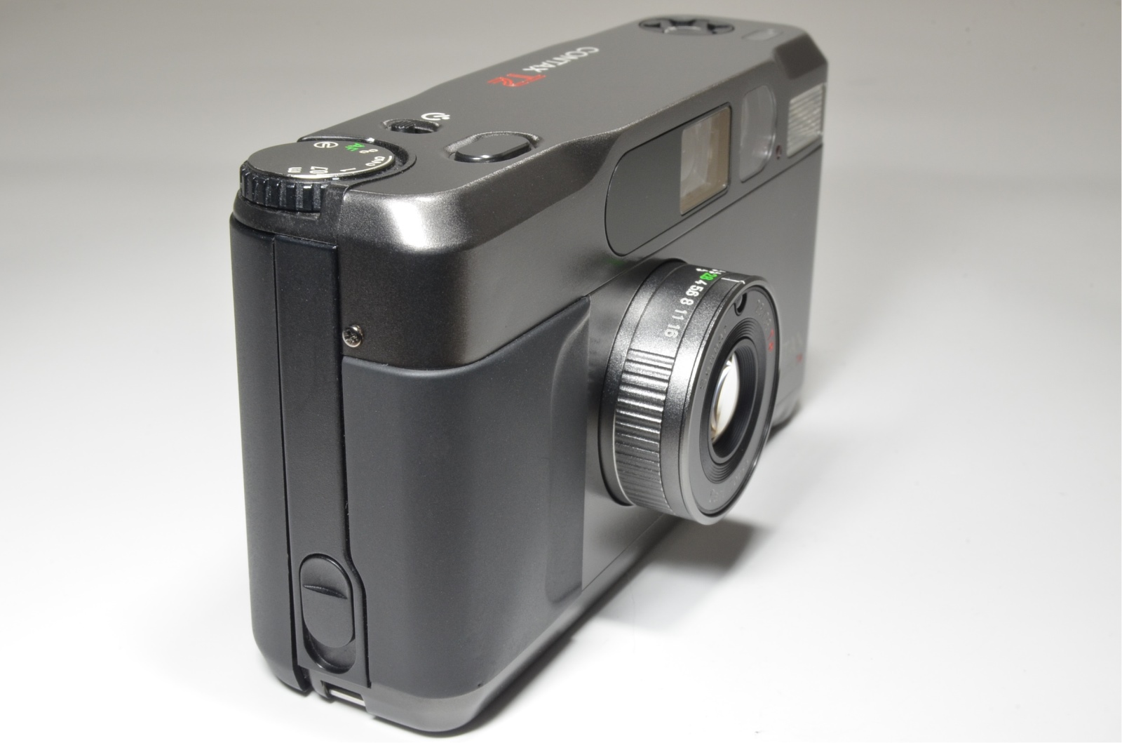 contax t2 titanium black point & shoot 35mm film camera