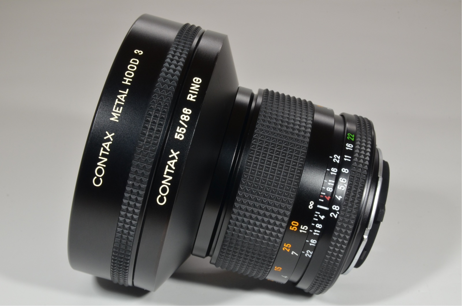 contax carl zeiss sonnar t* 85mm f2.8 mmg with metal hood 3
