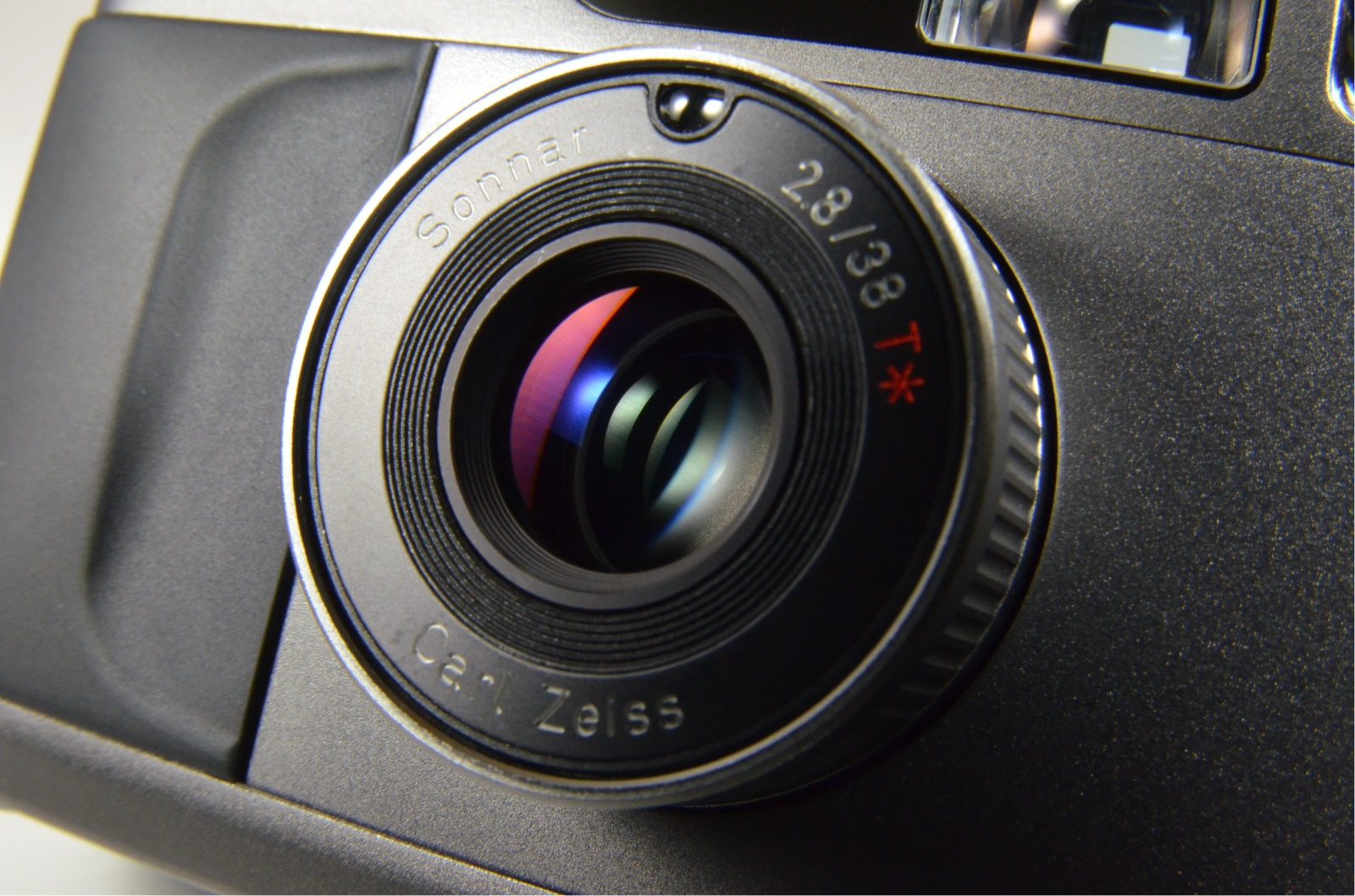 contax t2 titanium black point & shoot 35mm film camera