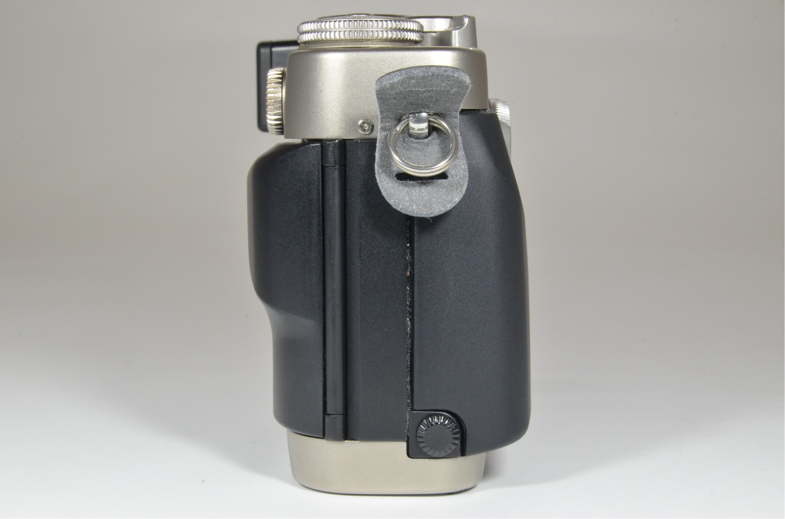 contax g2 with planar 45mm, biogon 21mm, viewfinder gf-21mm, sonnar 90mm, tla200