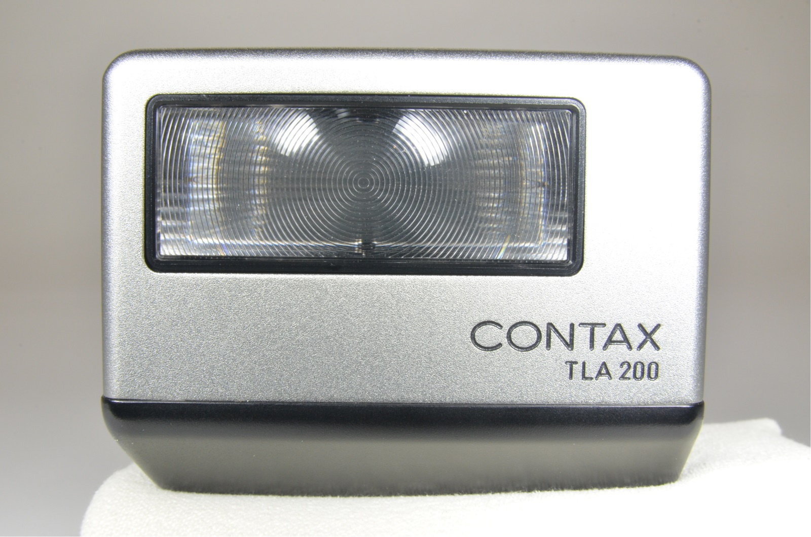 contax g2 with planar 45mm, biogon 21mm, viewfinder gf-21mm, sonnar 90mm, tla200