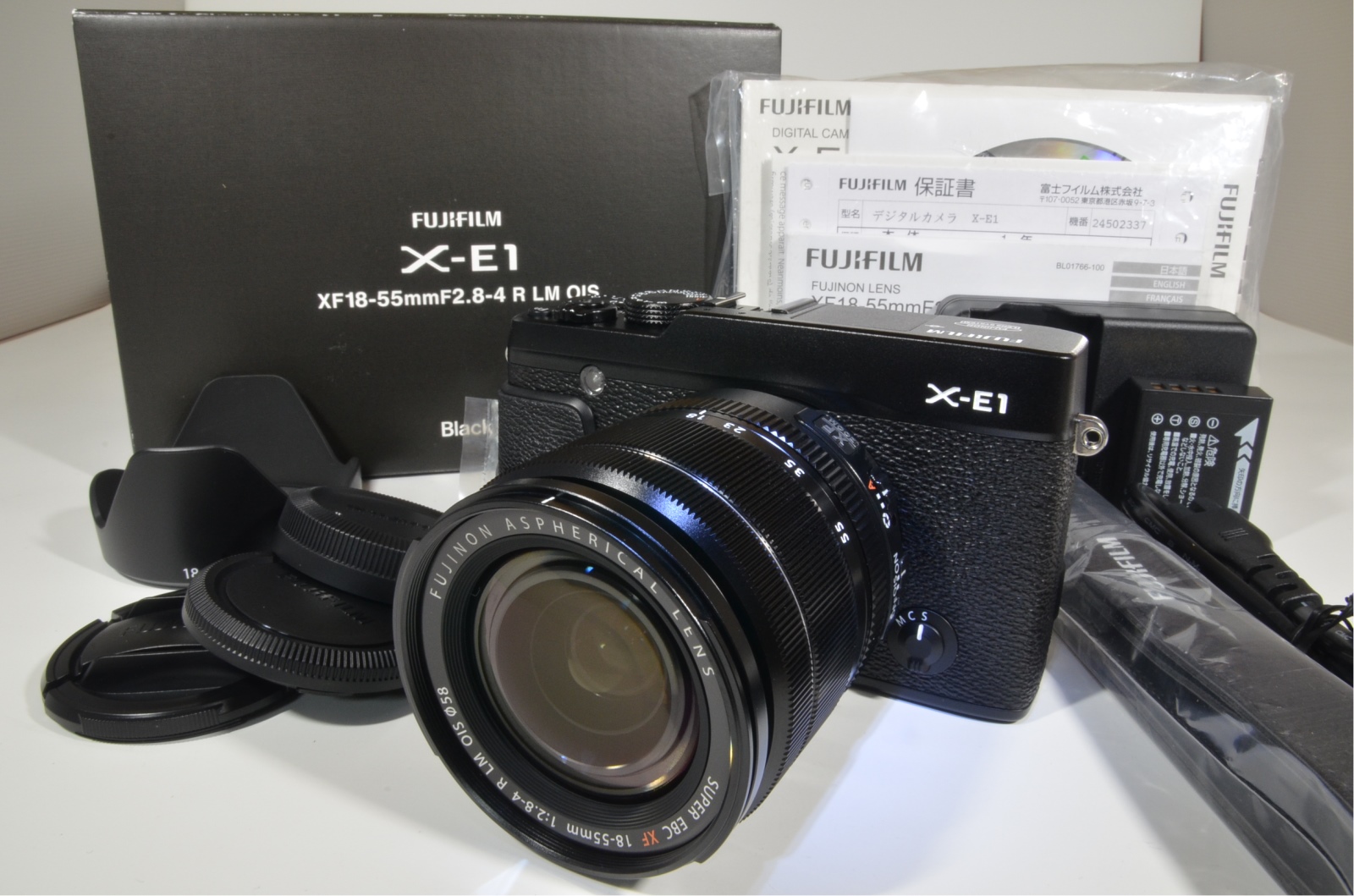 fujifilm x-e1 with xf18-55mm f2.8-4 r ois digital camera