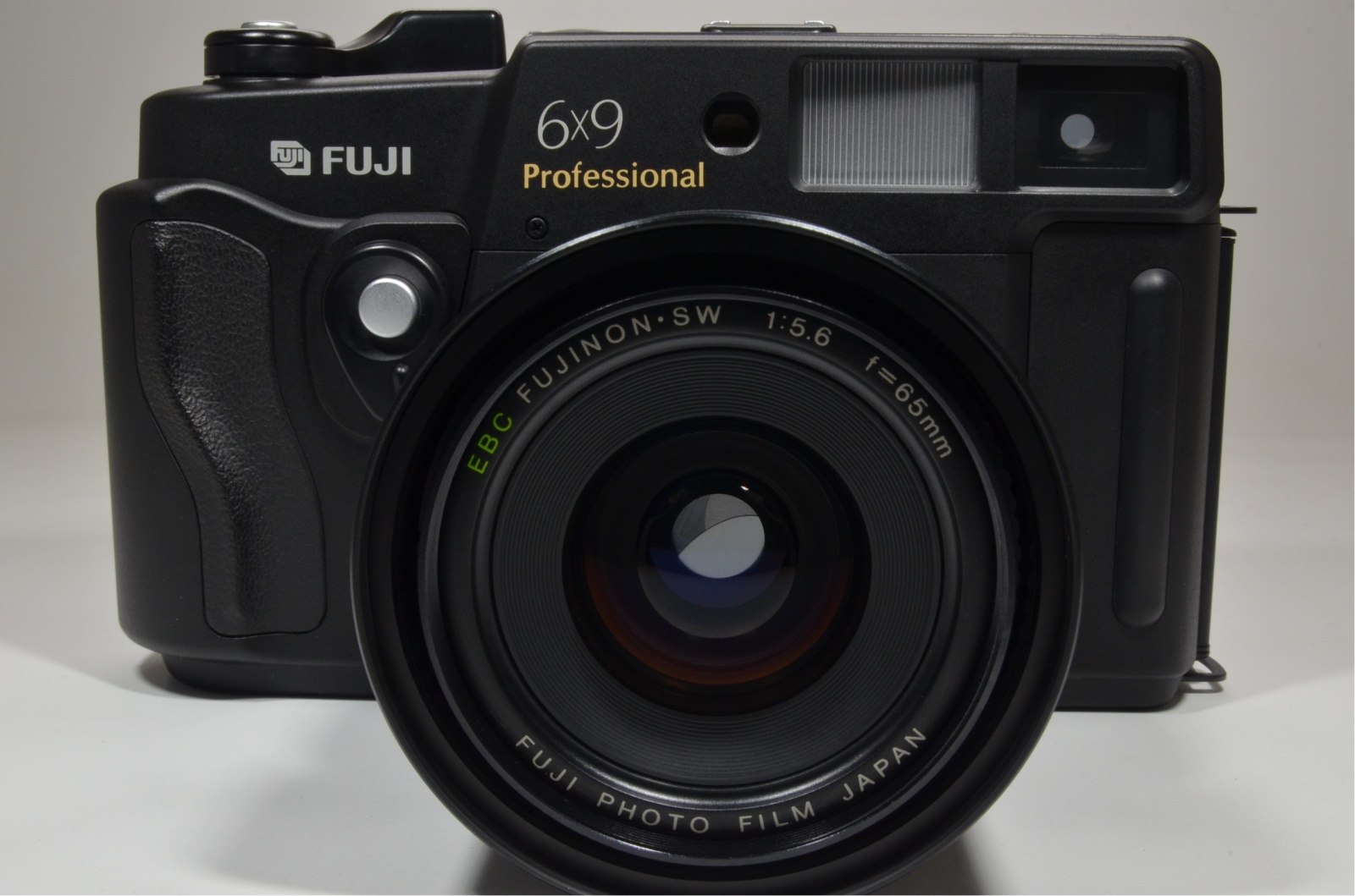 fujifilm gsw690 iii professional ebc 65mm f5.6