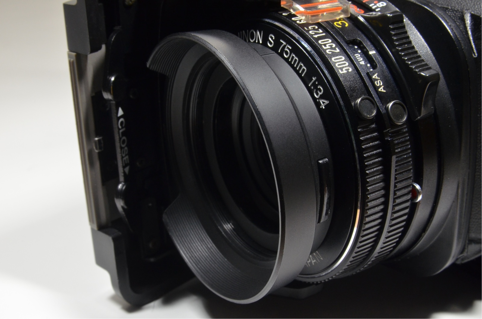 fujifilm fujica gs645 with lens hood and close-up finder set