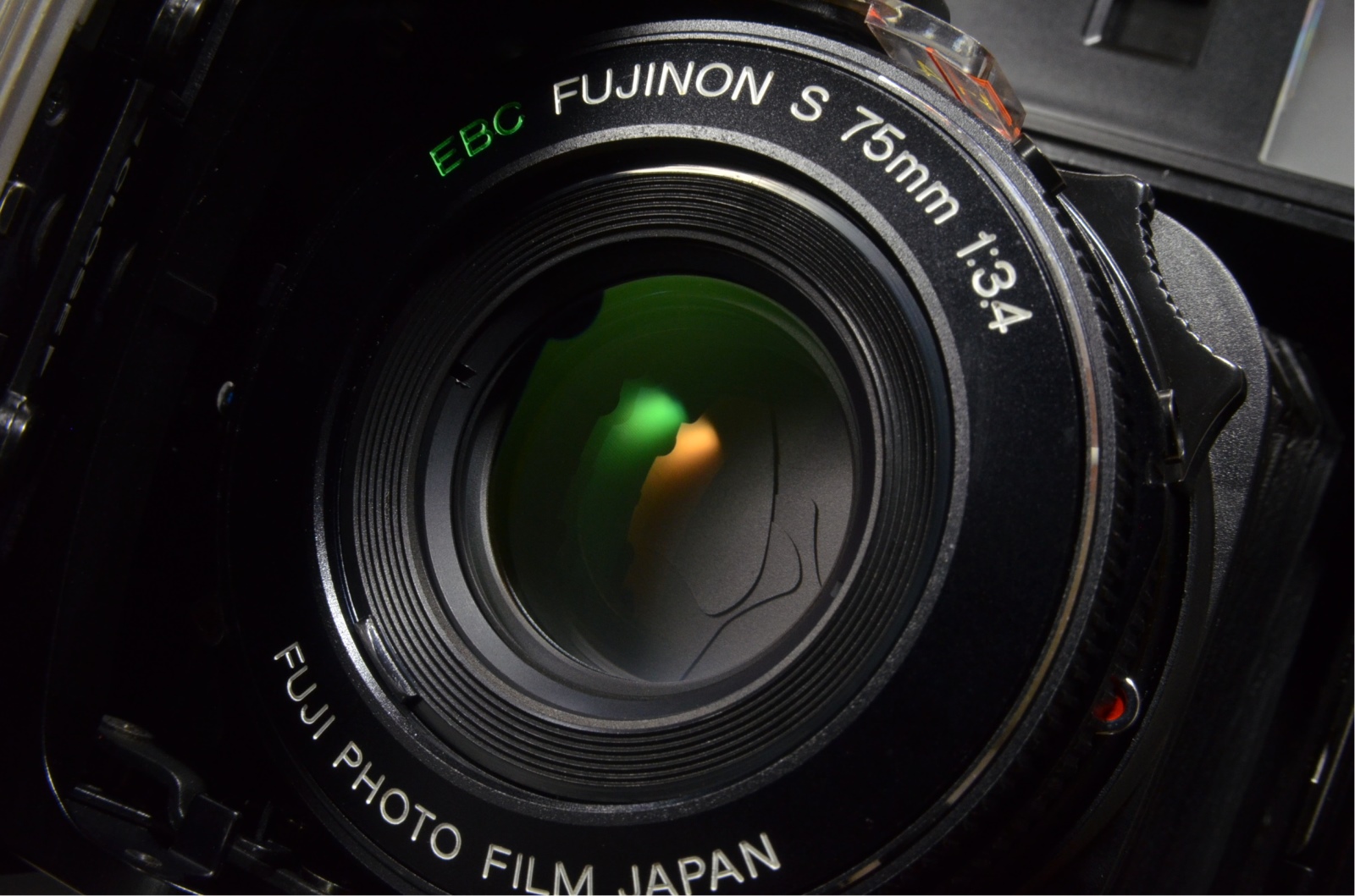 fujifilm fujica gs645 medium format film camera 75mm f3.4