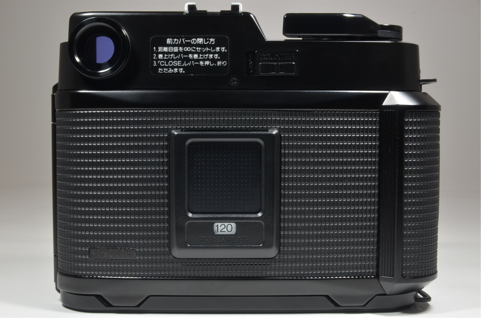 fujifilm fujica gs645 film camera 75mm f3.4 with lens hood from japan
