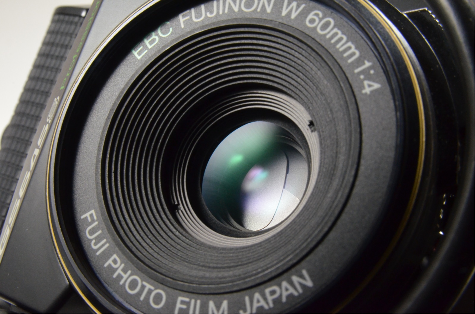 fuji fujifilm gs645s fujinon w 60mm f4 camera from japan shooting tested