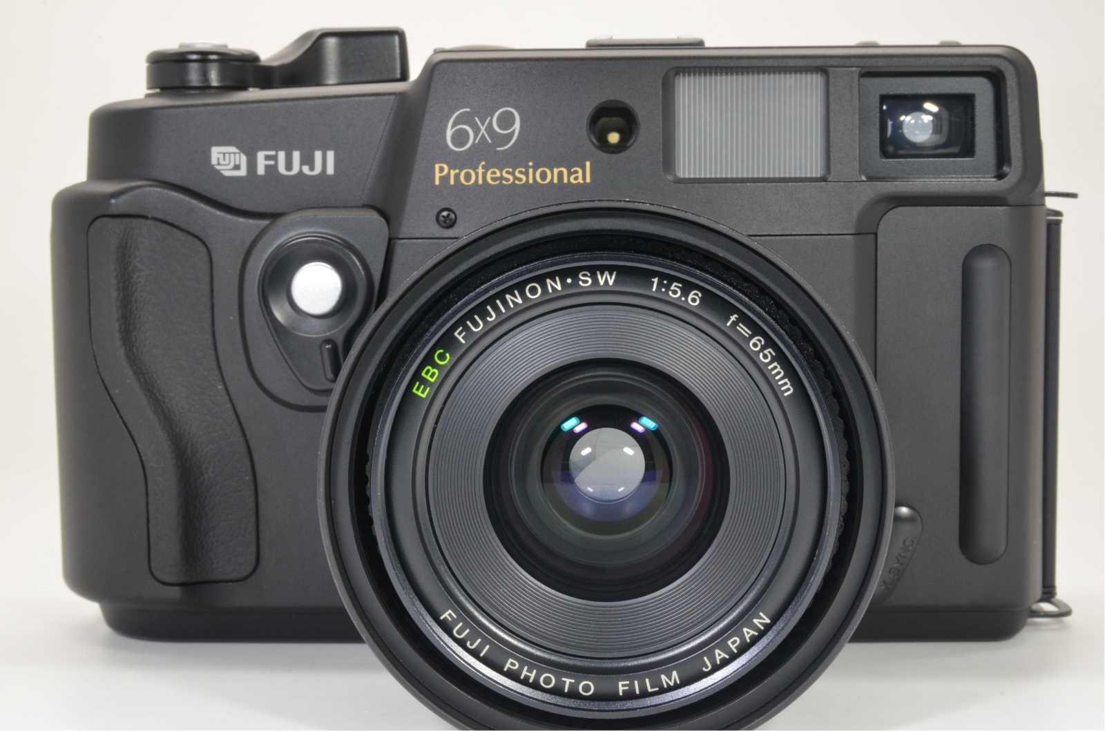 fuji fujifilm gsw690iii 65mm f5.6 count 031 medium format camera shooting tested