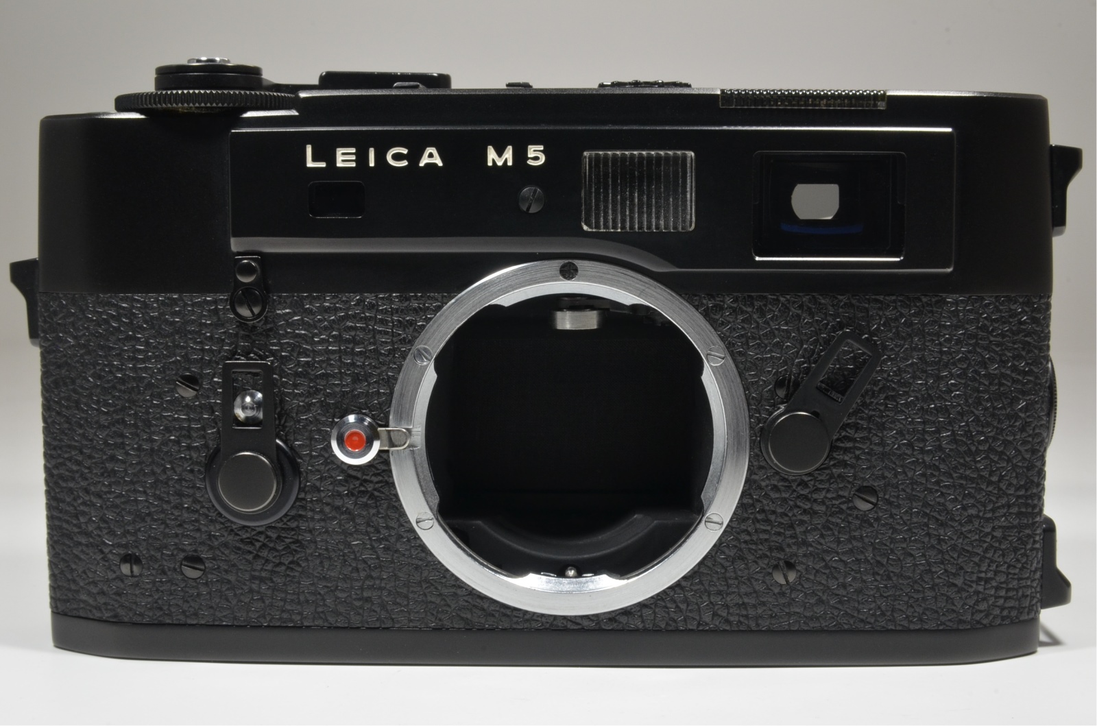 leica m5 black 3 lug year 1973 s/n 1377559 rangefinder camera