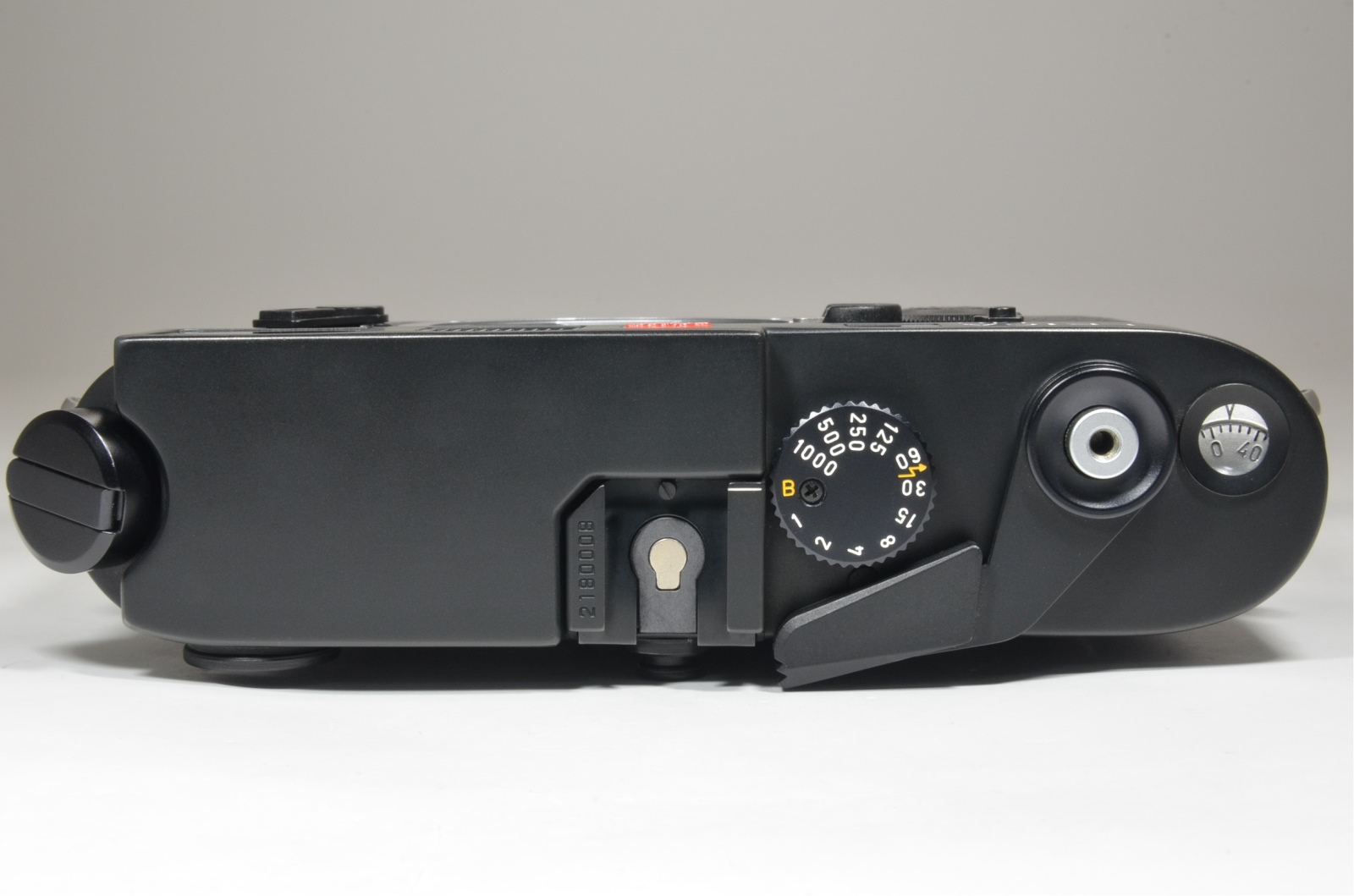 leica m6 black body in boxed 35mm rangefinder with half case and strap