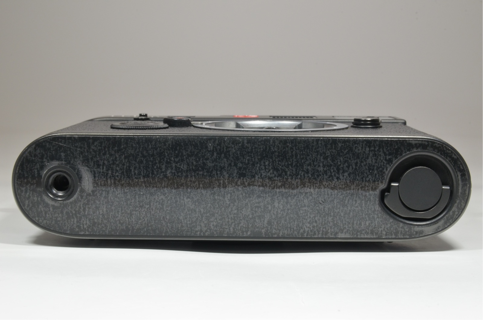 leica m6 0.72 black rangefinder in boxed serial no.1917971 year 1992