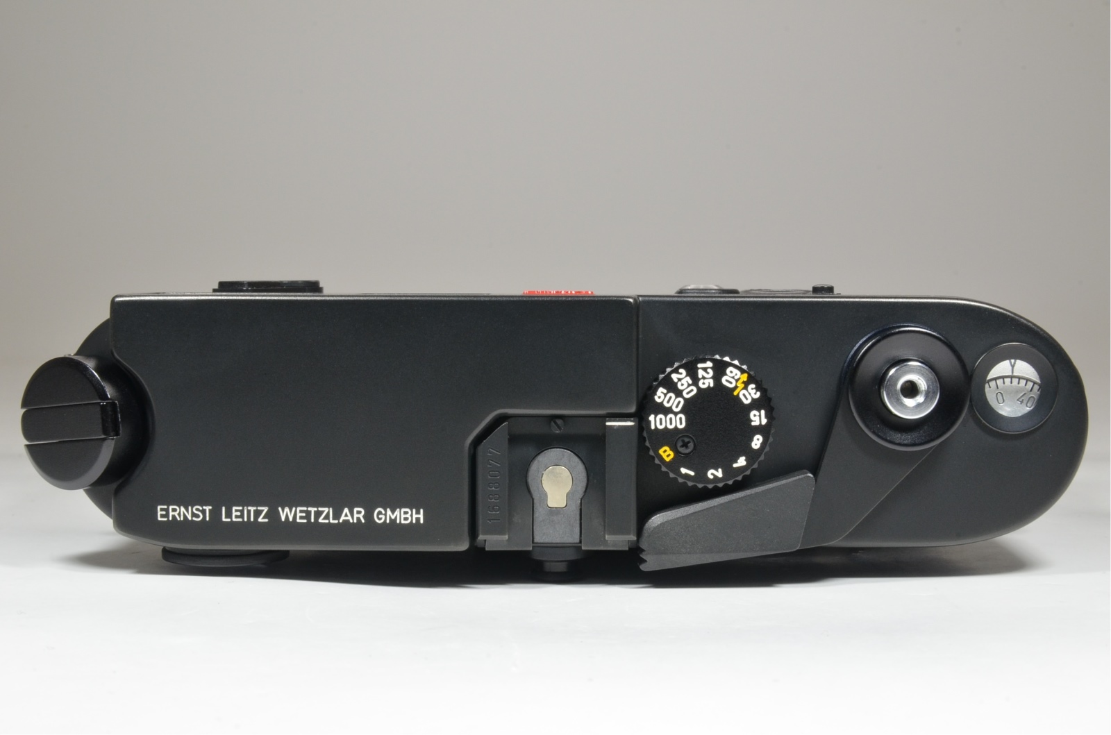 leica m6 0.72 black rangefinder serial no.1688077 year 1986 from japan