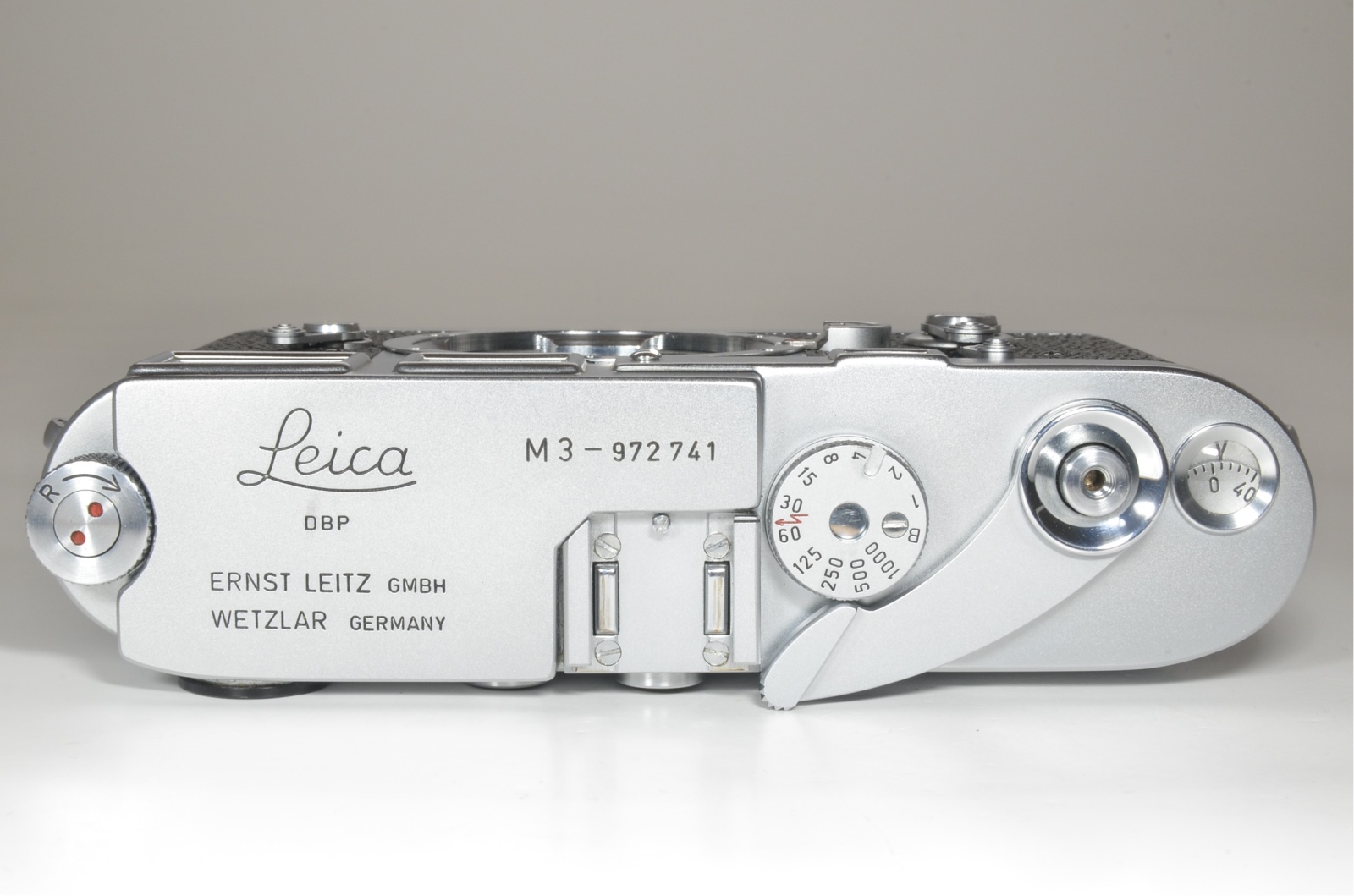 leica m3 single stroke s/n 972741 year 1959 with strap