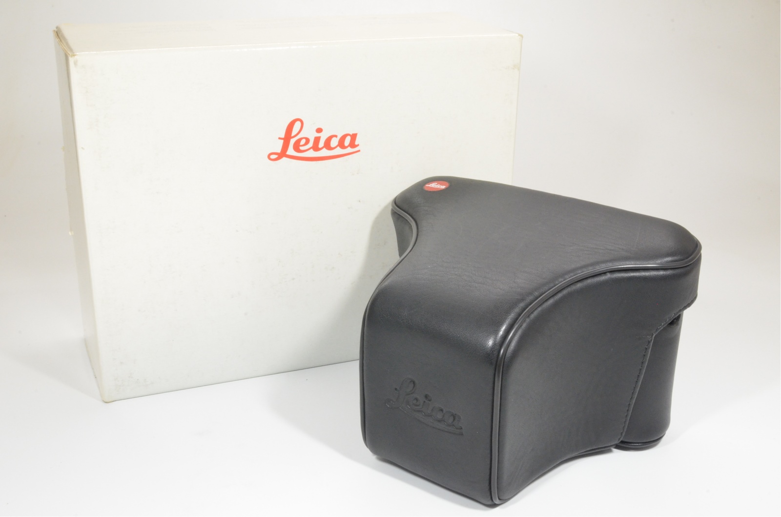 leica m6 0.72 black rangefinder serial no.1779265 year 1990 with case