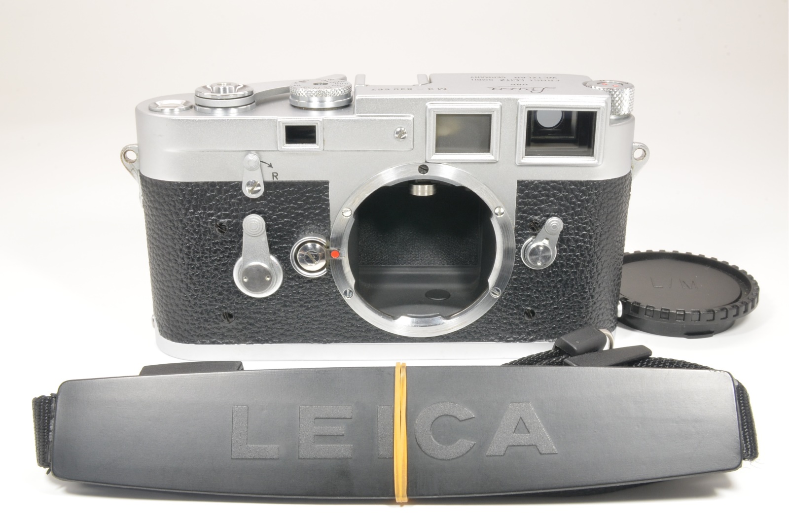 leica m3 double stroke s/n 830567 year 1956 with strap shooting tested