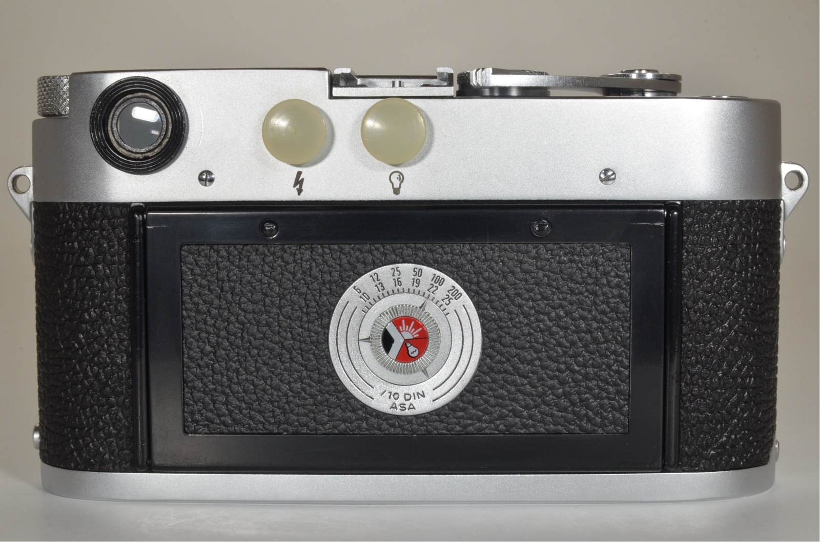 leica m3 double stroke s/n 758390 year 1955 the camera cla'd recently