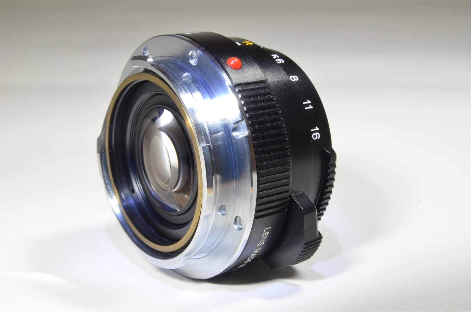 minolta cle 35mm film camera w/ m-rokkor 40mm f2