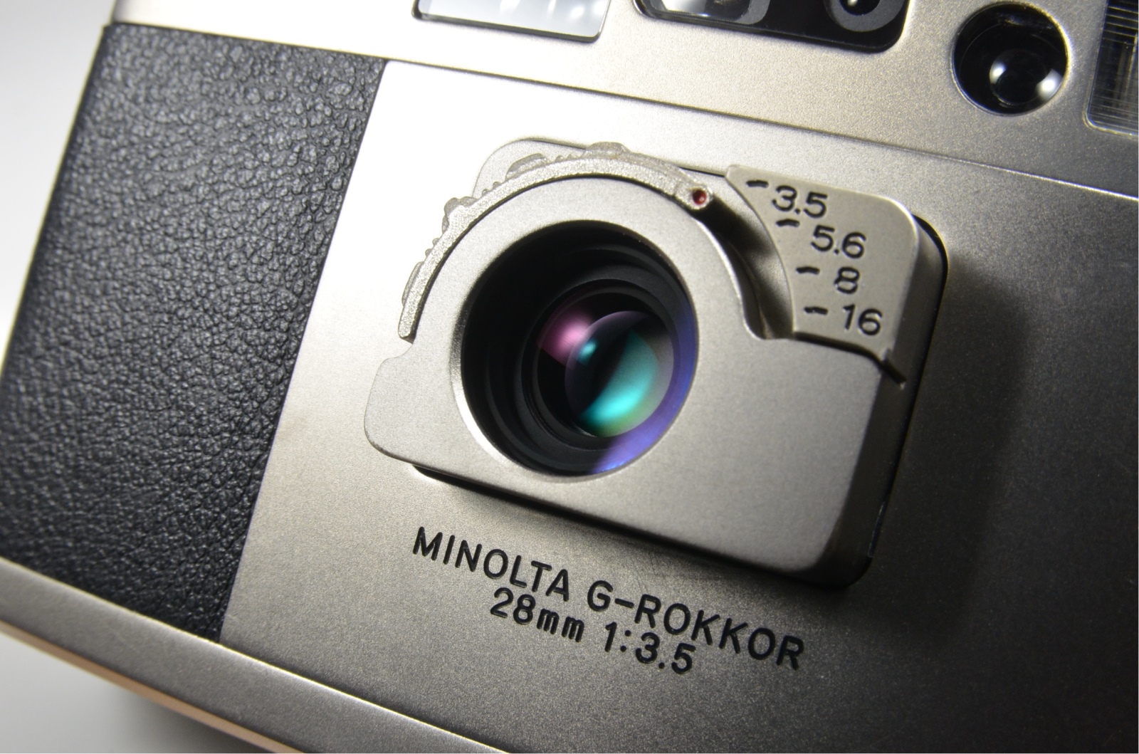minolta tc-1 point & shoot 35mm film camera 28mm f3.5