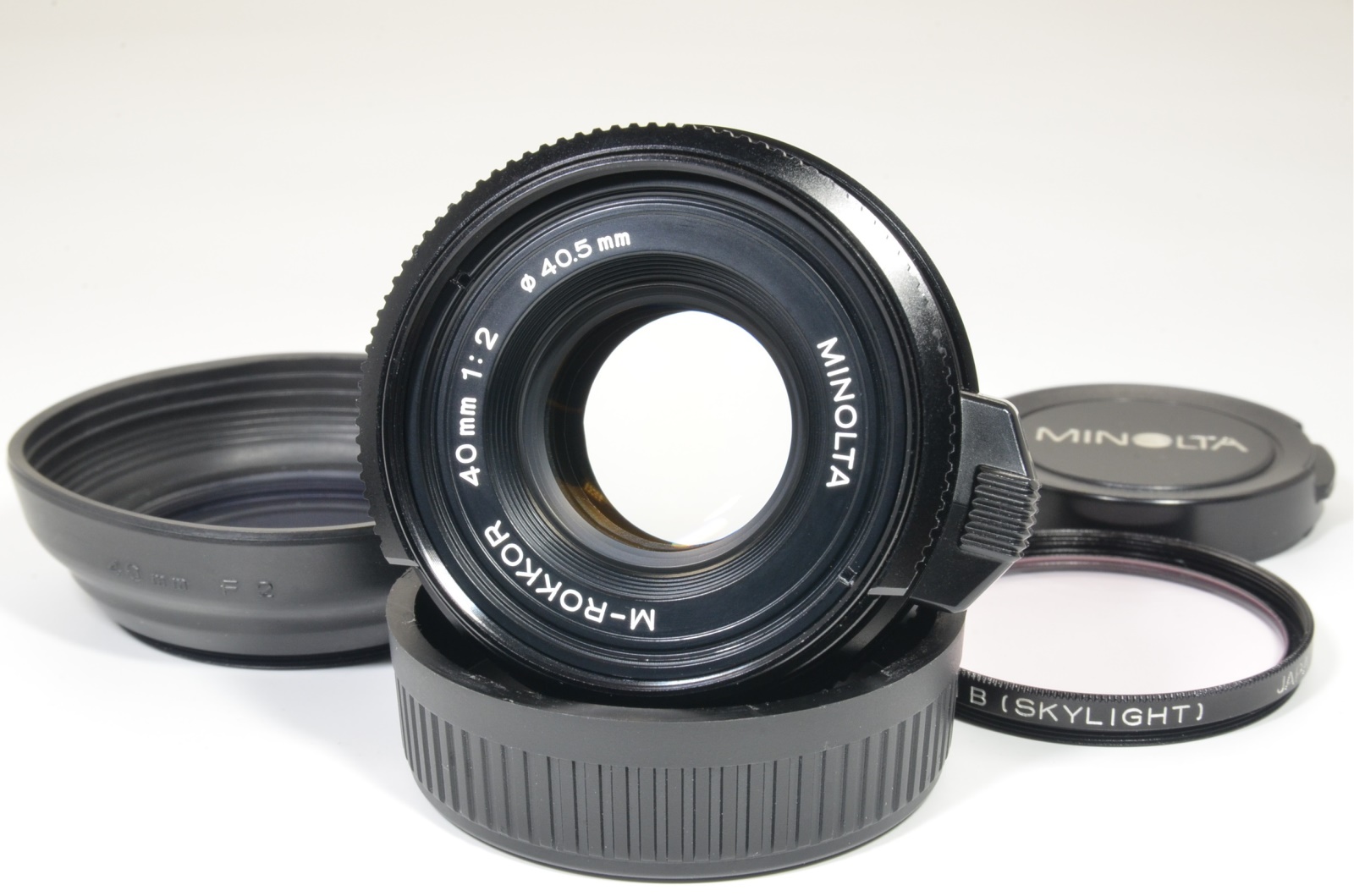 minolta cle film camera, m-rokkor lenses 40mm, 90mm, flash, grip shooting tested