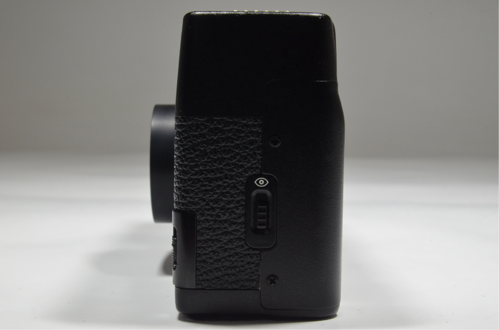 nikon 28ti 35mm point & shoot film camera
