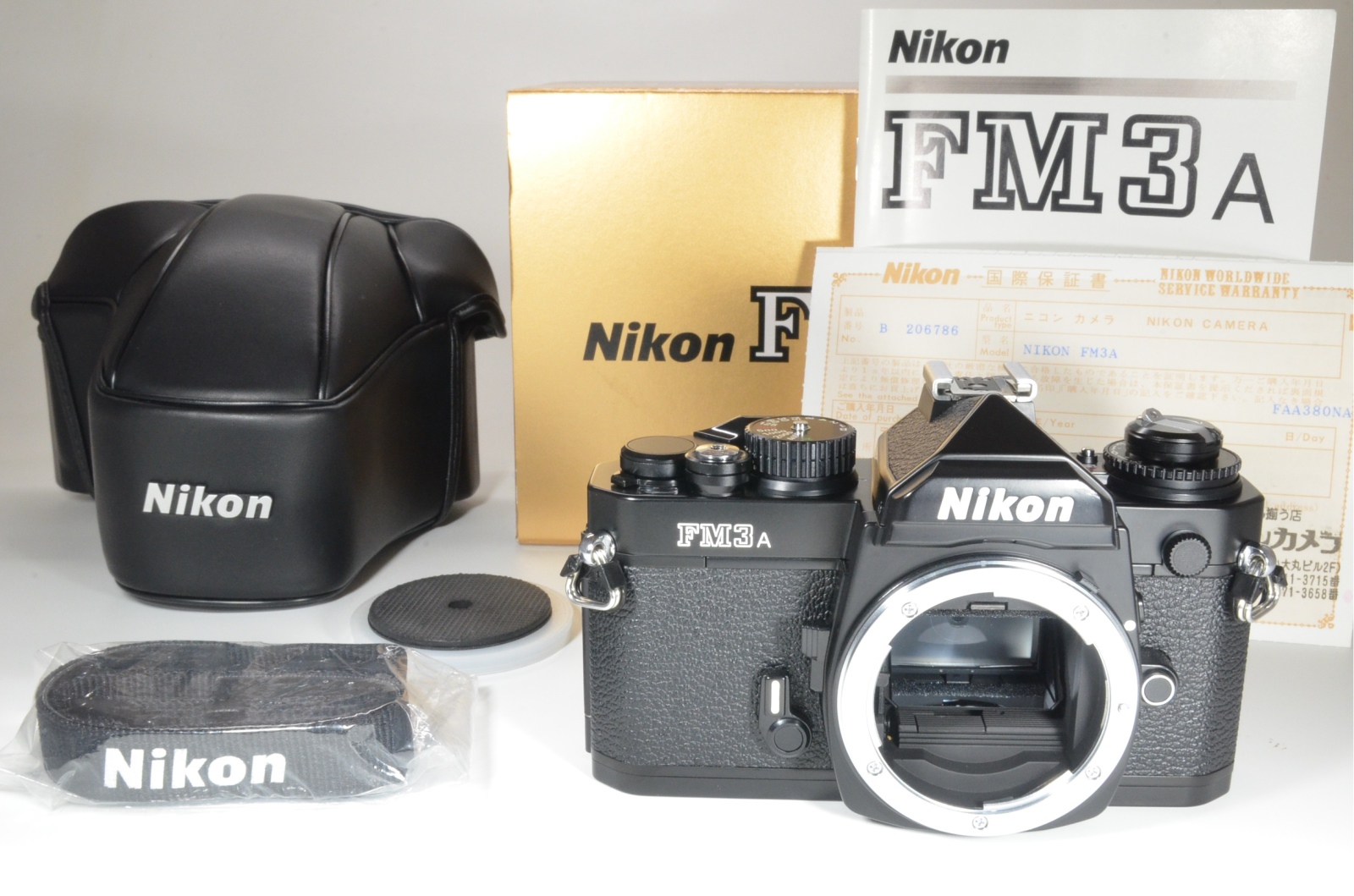 nikon fm3a 35mm film camera black boxed with cf-27s full case