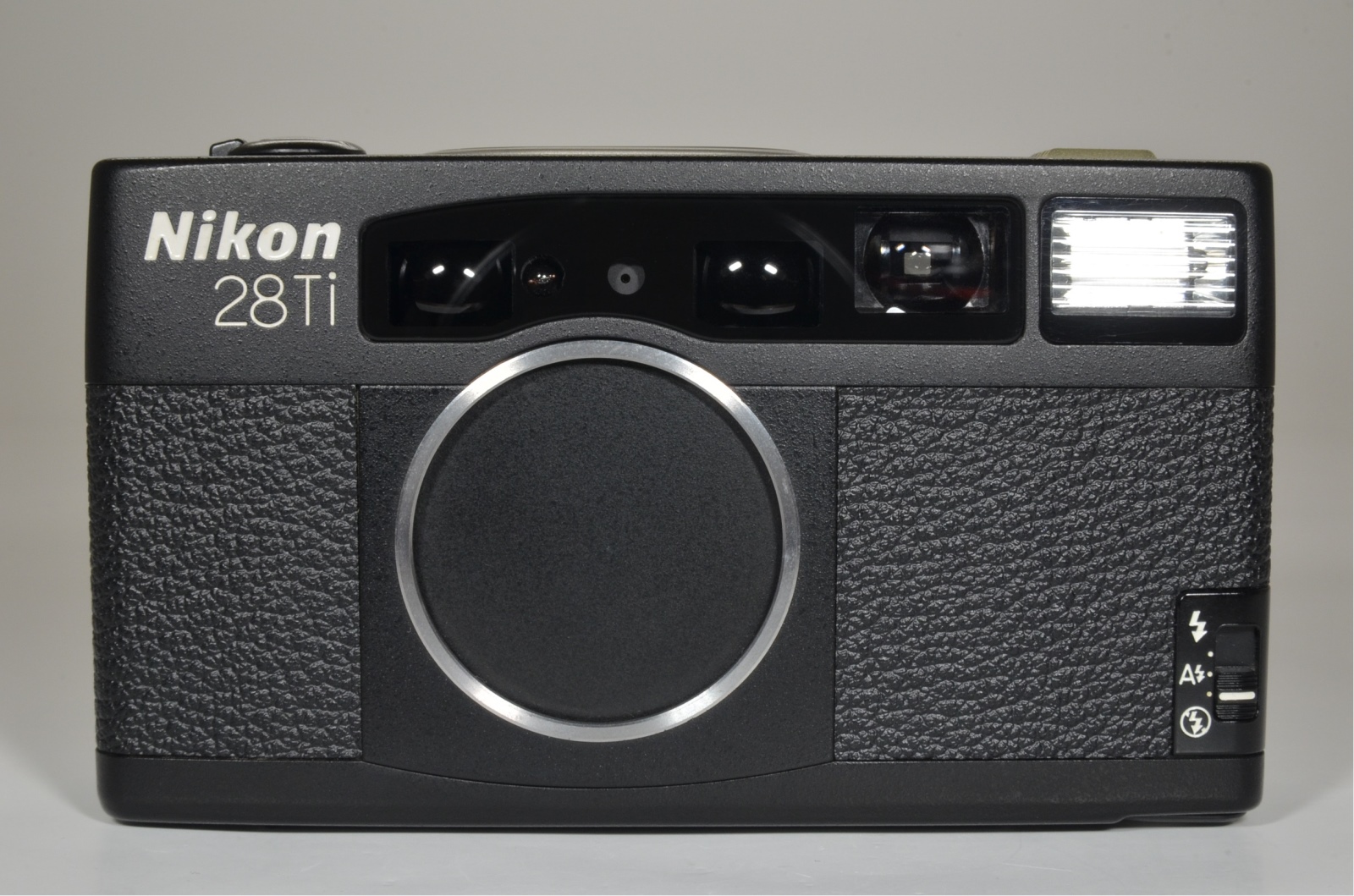 nikon 28ti in boxed point & shoot 35mm film camera 28mm f2.8