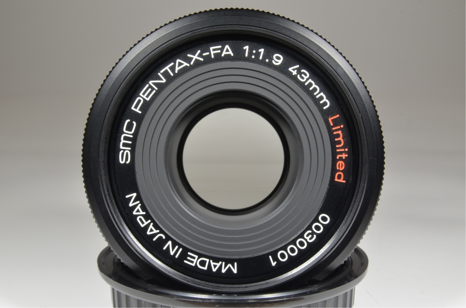 pentax smc fa 43mm f1.9 black limited lens made in japan