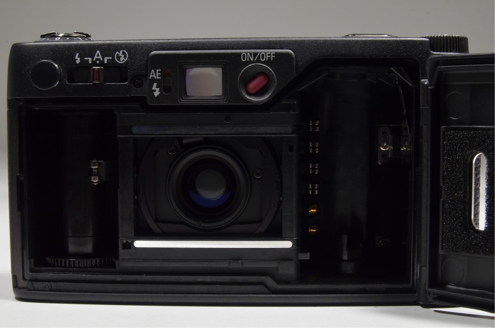 ricoh gr21 35mm point & shoot film camera