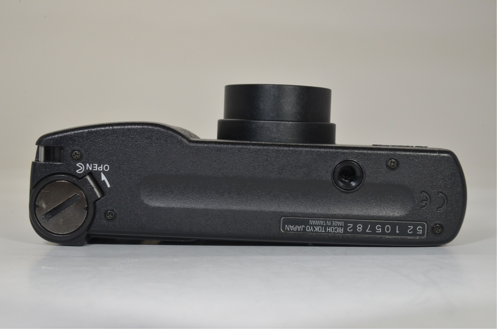 ricoh gr1v black 28mm f2.8 point & shoot film camera shooting tested