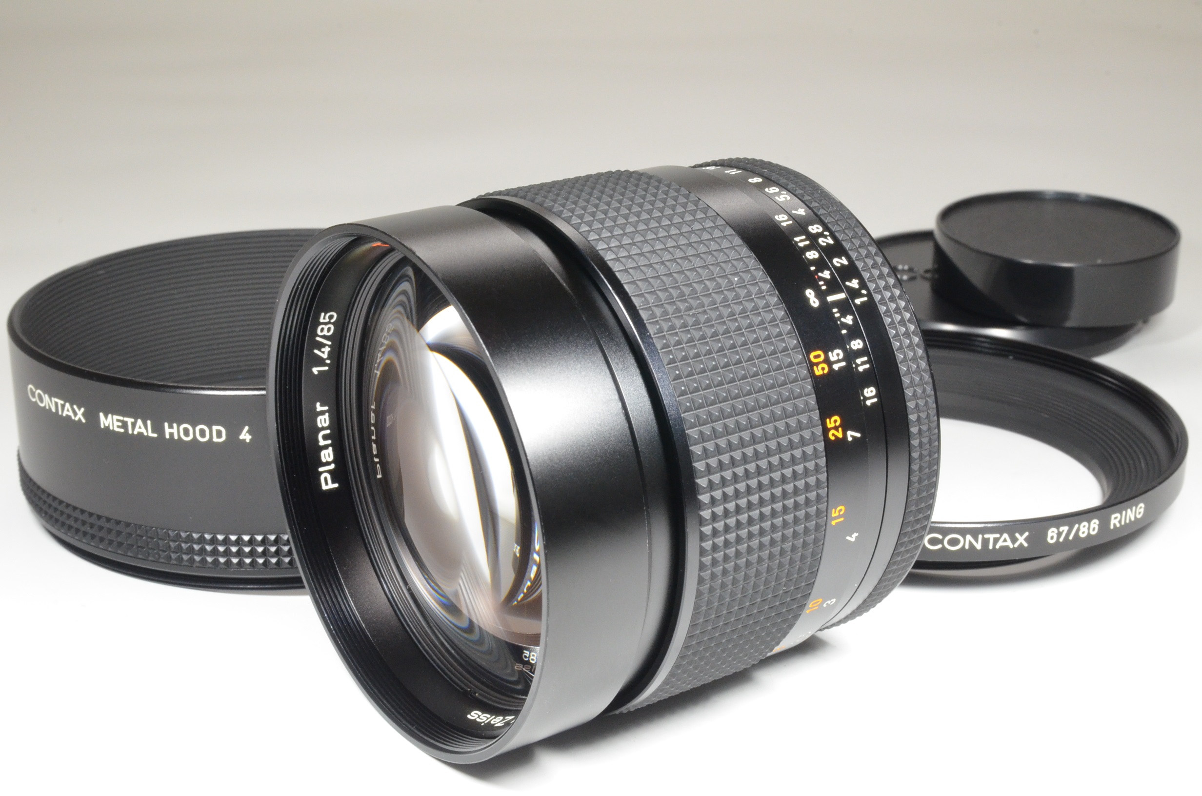 contax carl zeiss planar t* 85mm f1.4 aeg with metal hood 4