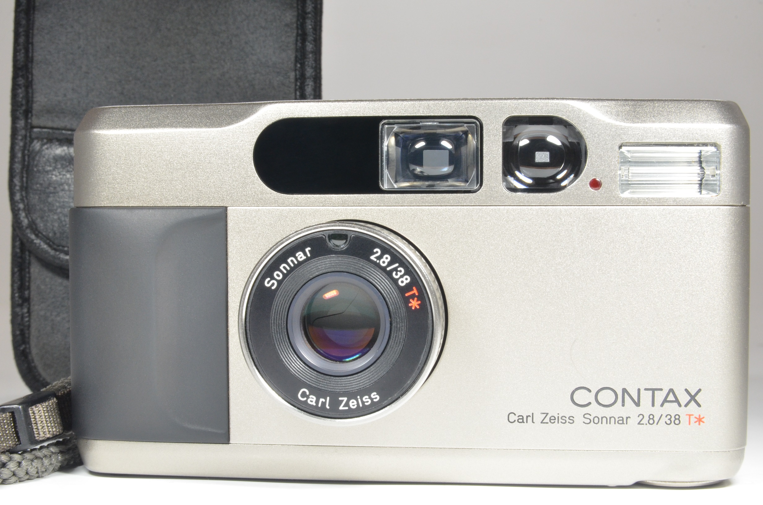 contax t2 titanium silver point & shoot 35mm film camera