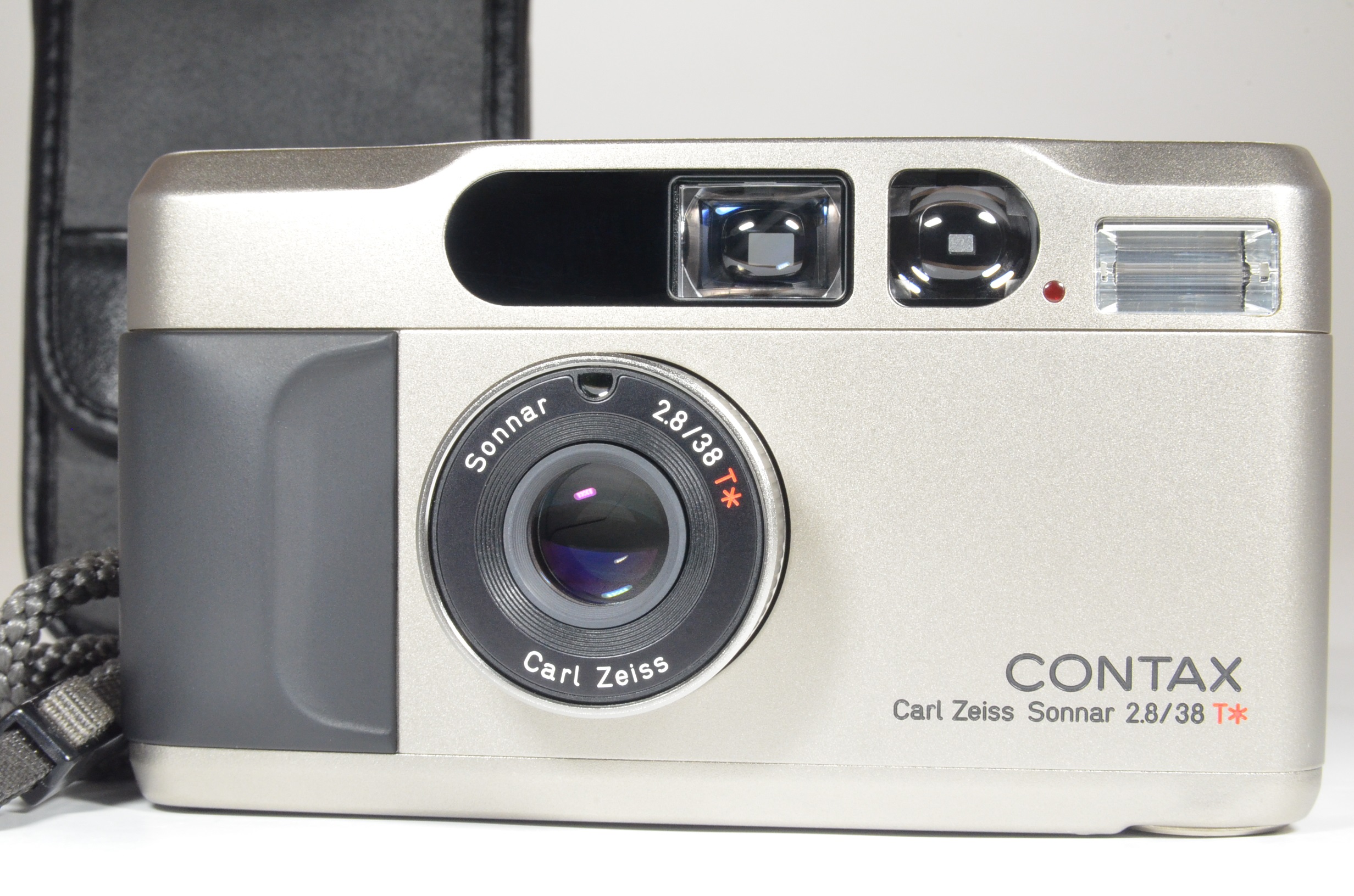 contax t2 titanium silver point & shoot 35mm film camera